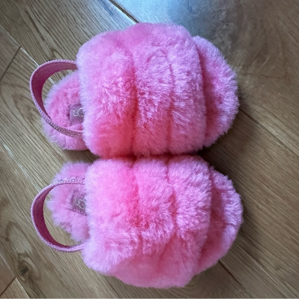 UGG Kids Pink Fluffy Slippers